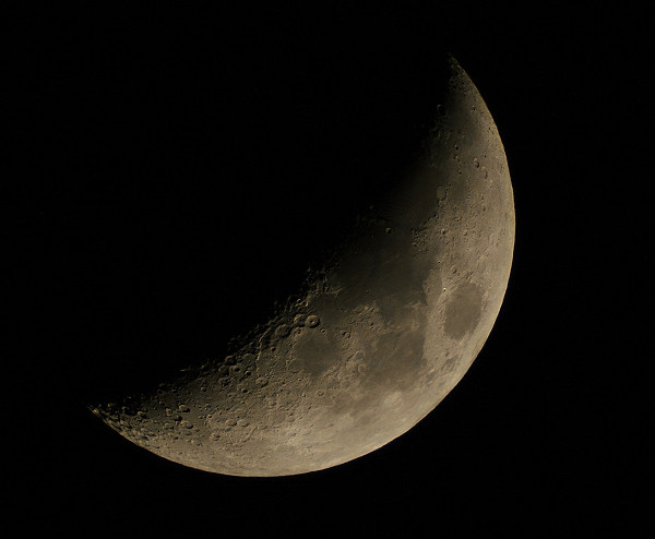 moon20120129-standard-scale-2 00x